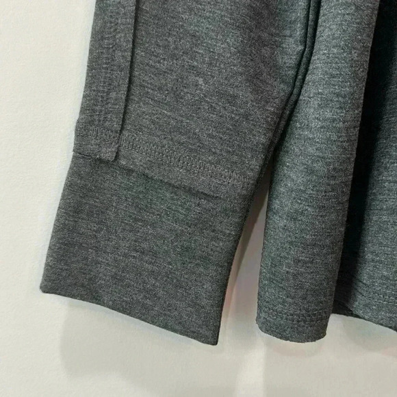Land ‘n Sea Women’s Long Sleeve Gray Sweatshirt Size M NWT - Picture 4 of 11
